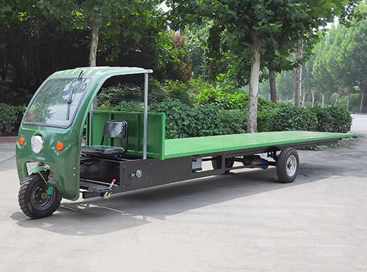 電動(dòng)平板車廠家：電動(dòng)平板車因其適用性強(qiáng)、機(jī)動(dòng)性能好、維修方便、價(jià)格低廉