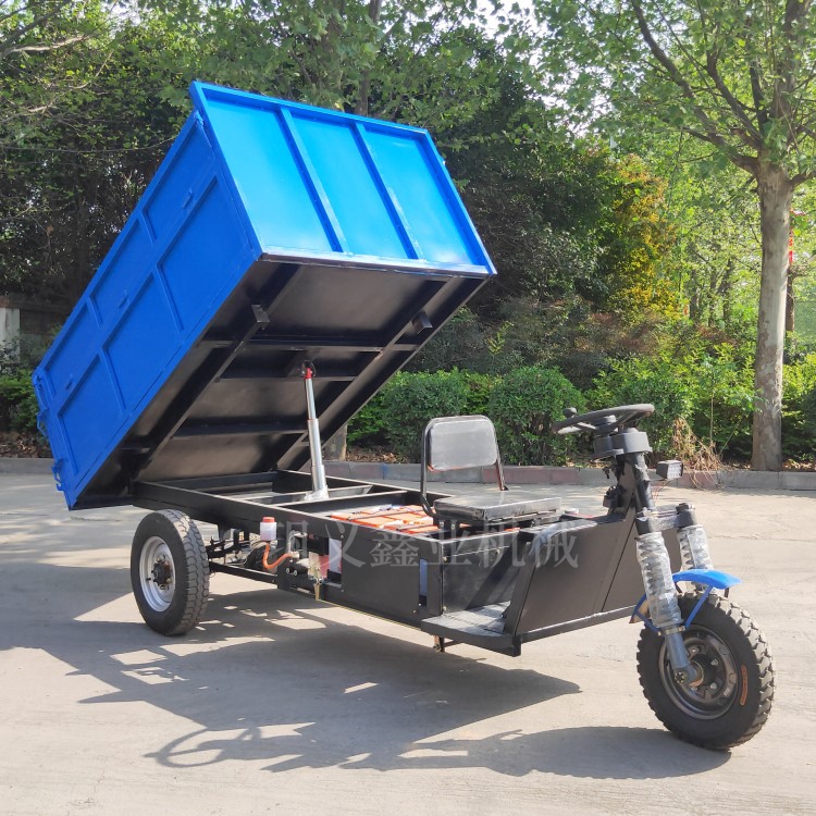 工廠(chǎng)電動(dòng)翻斗車(chē)的選購(gòu)特點(diǎn)