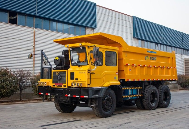 山東昌松工廠機(jī)械60T礦用運(yùn)輸車(chē)下線