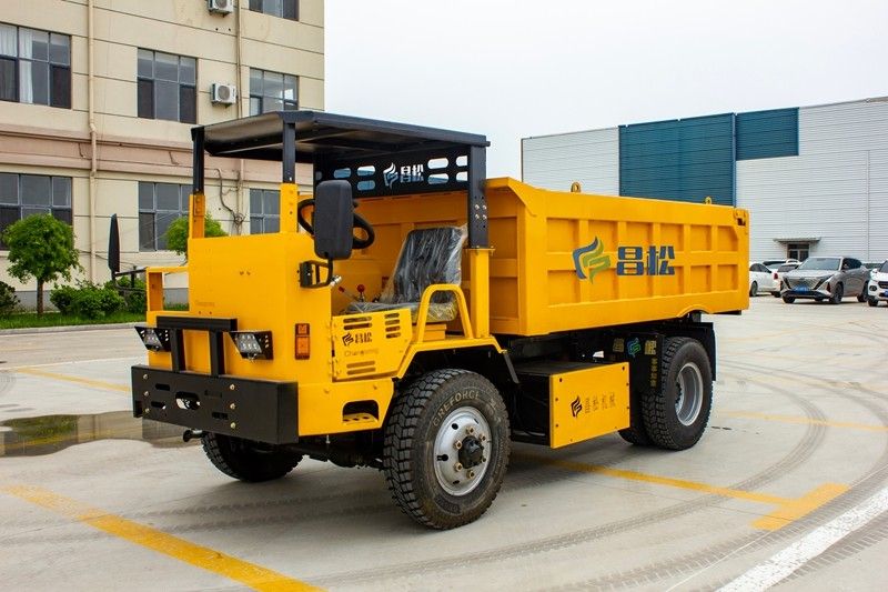 山東昌松工廠機(jī)械10T礦用純電運(yùn)輸車下線